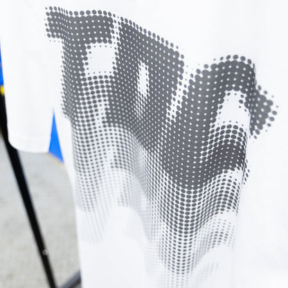 T-Shirt | Grey Halftone